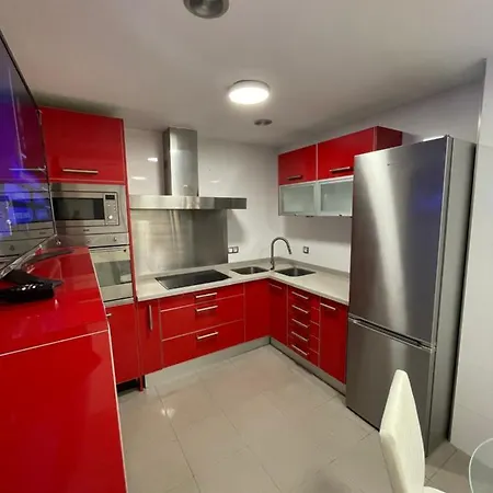 Moderno Con Plaza De Garaje En Pleno Centro De Apartment