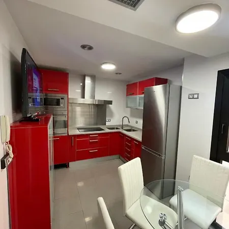 Apartment Moderno Con Plaza De Garaje En Pleno Centro De