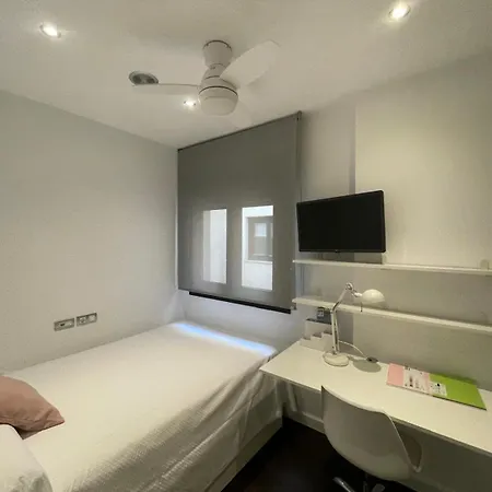 Moderno Con Plaza De Garaje En Pleno Centro De Apartment *