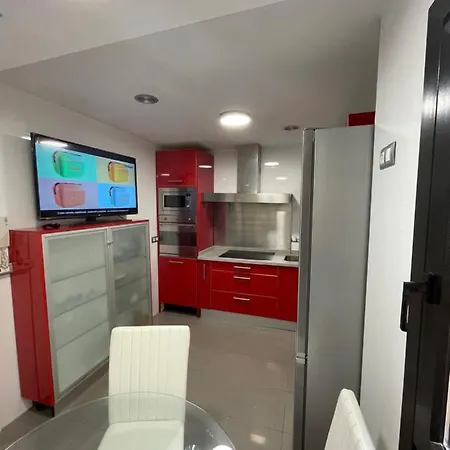 Moderno Con Plaza De Garaje En Pleno Centro De Almería