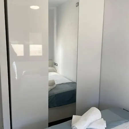 Moderno Con Plaza De Garaje En Pleno Centro De Appartamento