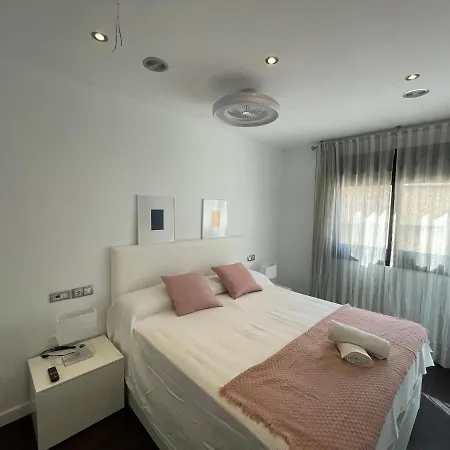 Moderno Con Plaza De Garaje En Pleno Centro De Apartmán